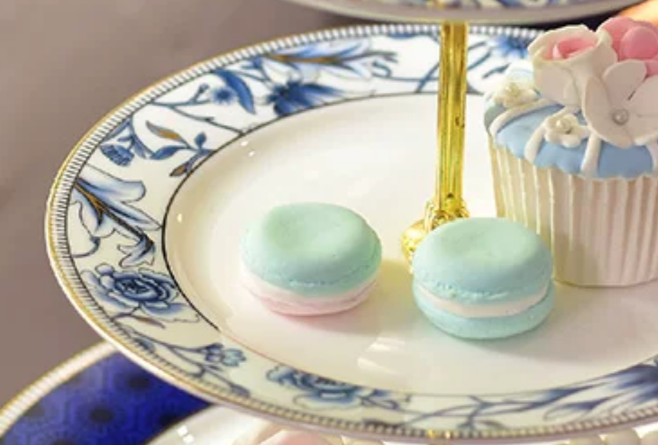 3-Tier English Blue Floral Porcelain Cake Stand — Afternoon Tea Dessert & Fruit Display