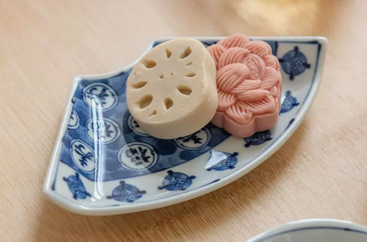 Japanese Imari Blue & White Porcelain Tableware