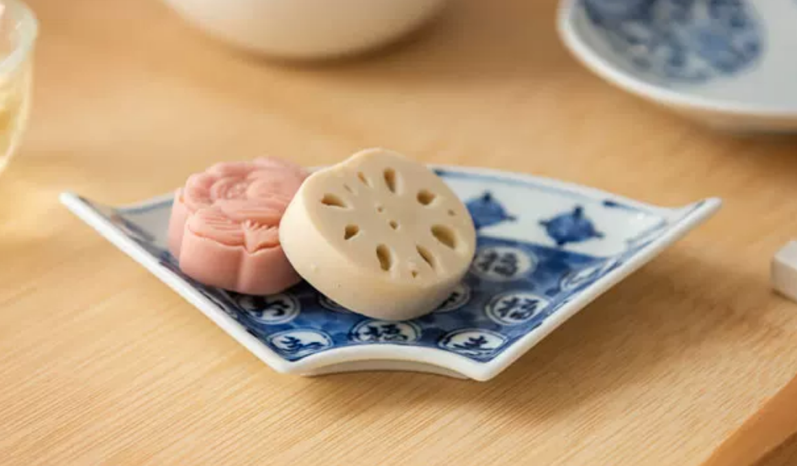 Japanese Imari Blue & White Porcelain Tableware