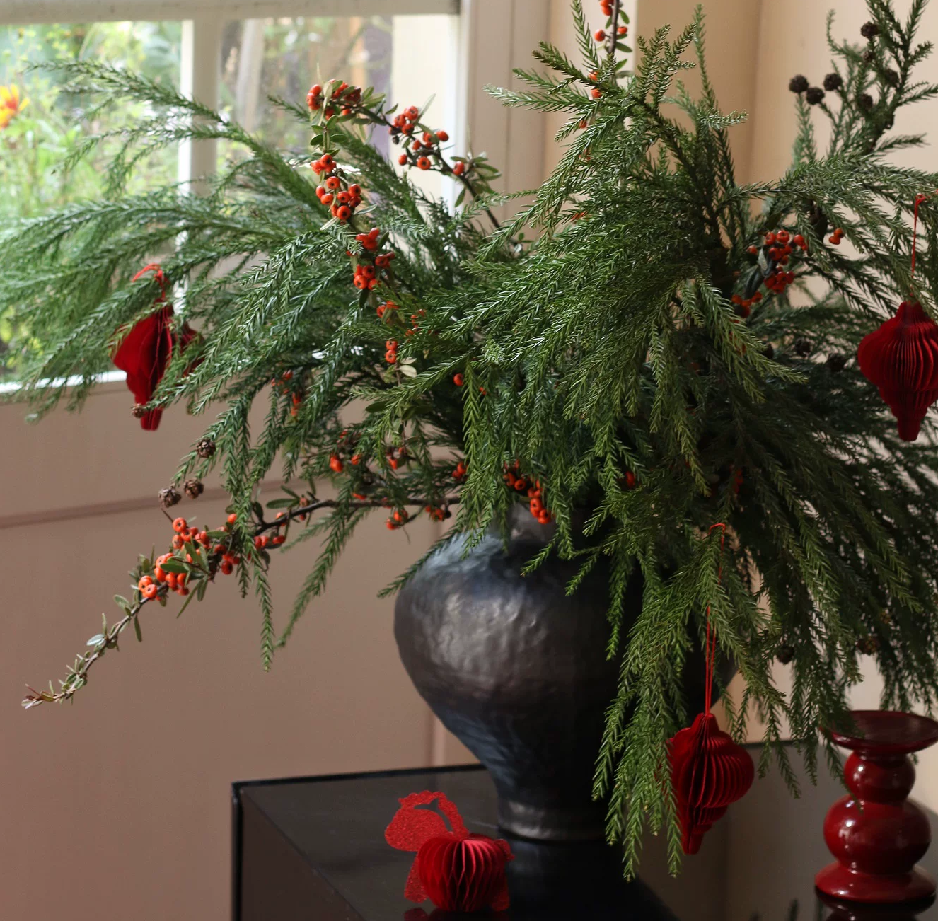 Wabi-Sabi Black Handmade Ceramic Vase – Pyracantha & Table Floral